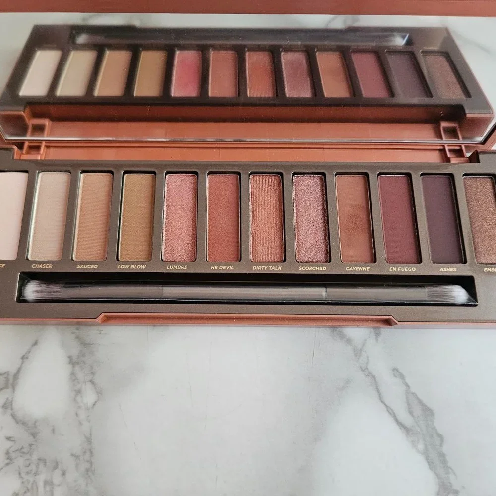 Urban Decay Naked Heat Eyeshadow Palette